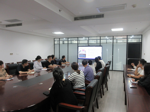 規(guī)范財(cái)務(wù)管理 強(qiáng)化合規(guī)意識(shí)  ——有色駝城舉辦財(cái)務(wù)管理專題培訓(xùn)會(huì)